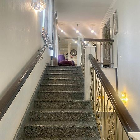 Boutique Hotel Deluxe カームヤネツィ・ポジーリシクィイ エクステリア 写真